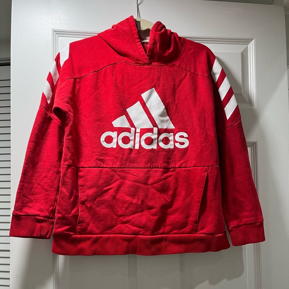 - - - - Adidas Unisex sweatshirt & hoodies red, used in good condition.